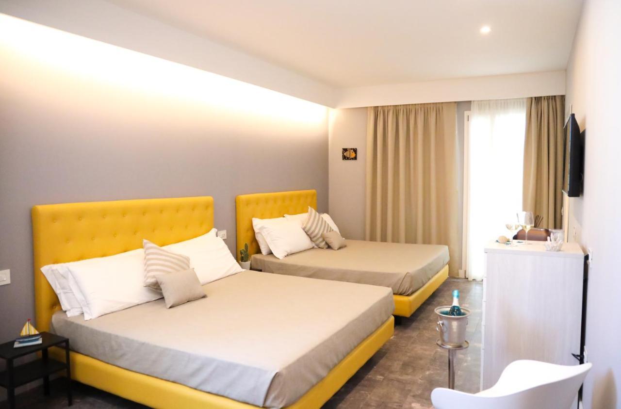 J Luxury Home Тропеа Екстериор снимка