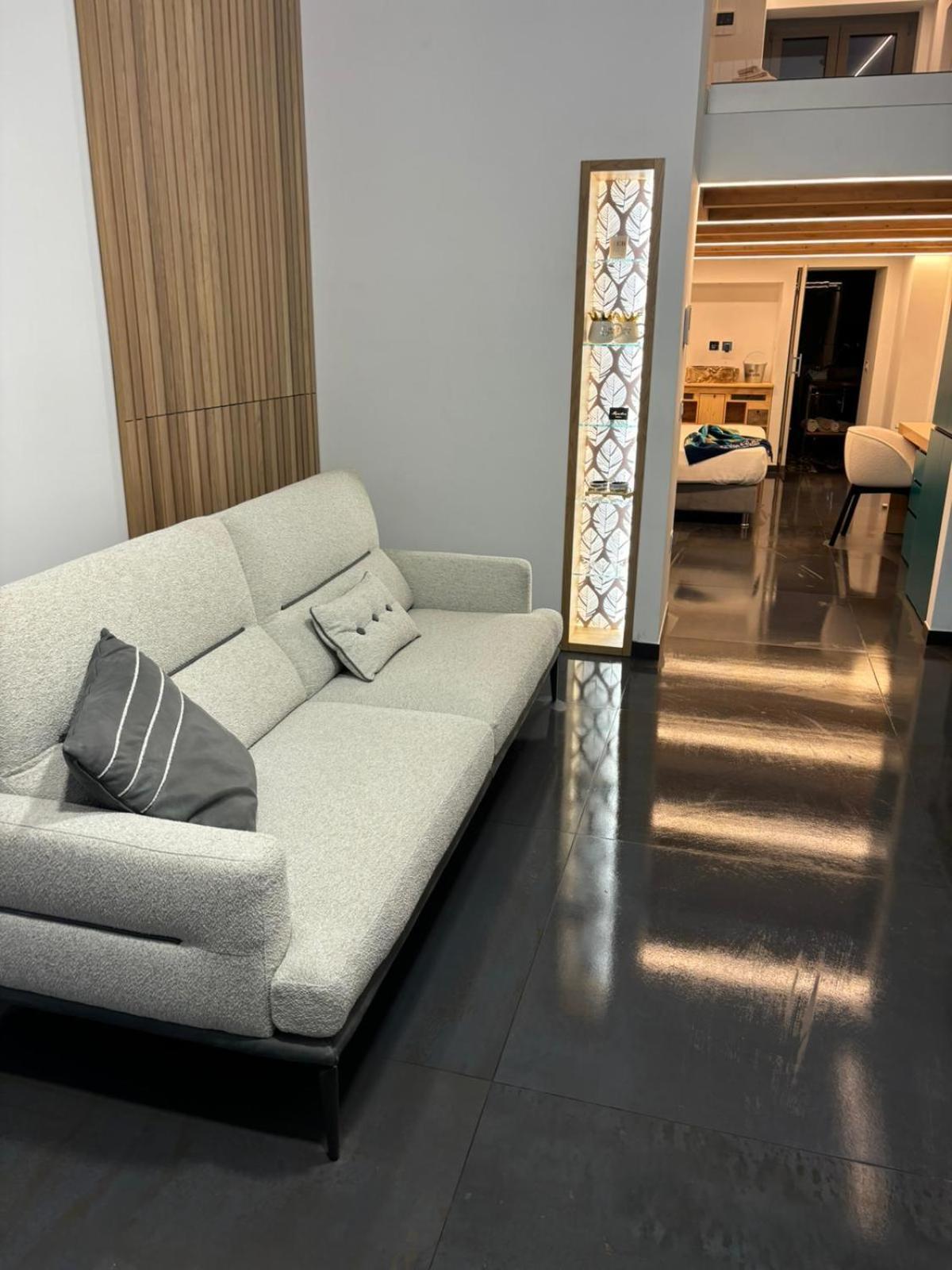 J Luxury Home Тропеа Екстериор снимка