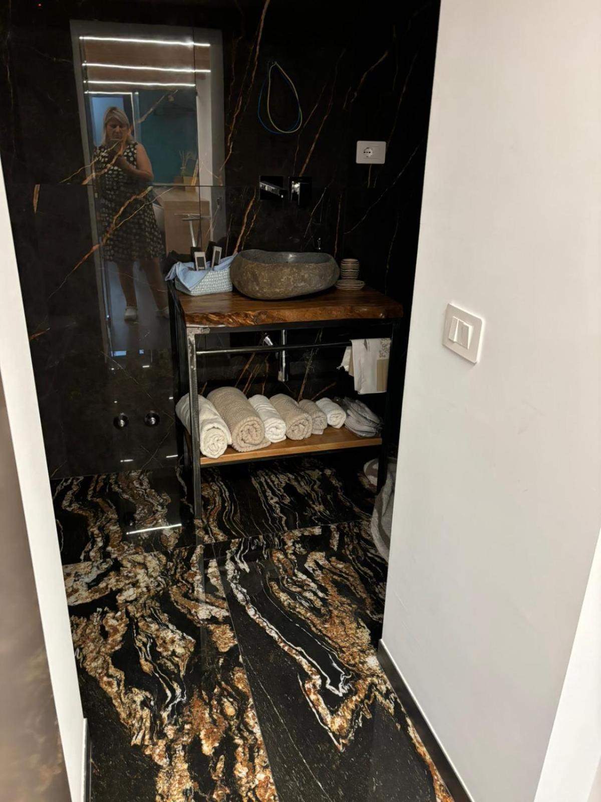 J Luxury Home Тропеа Екстериор снимка