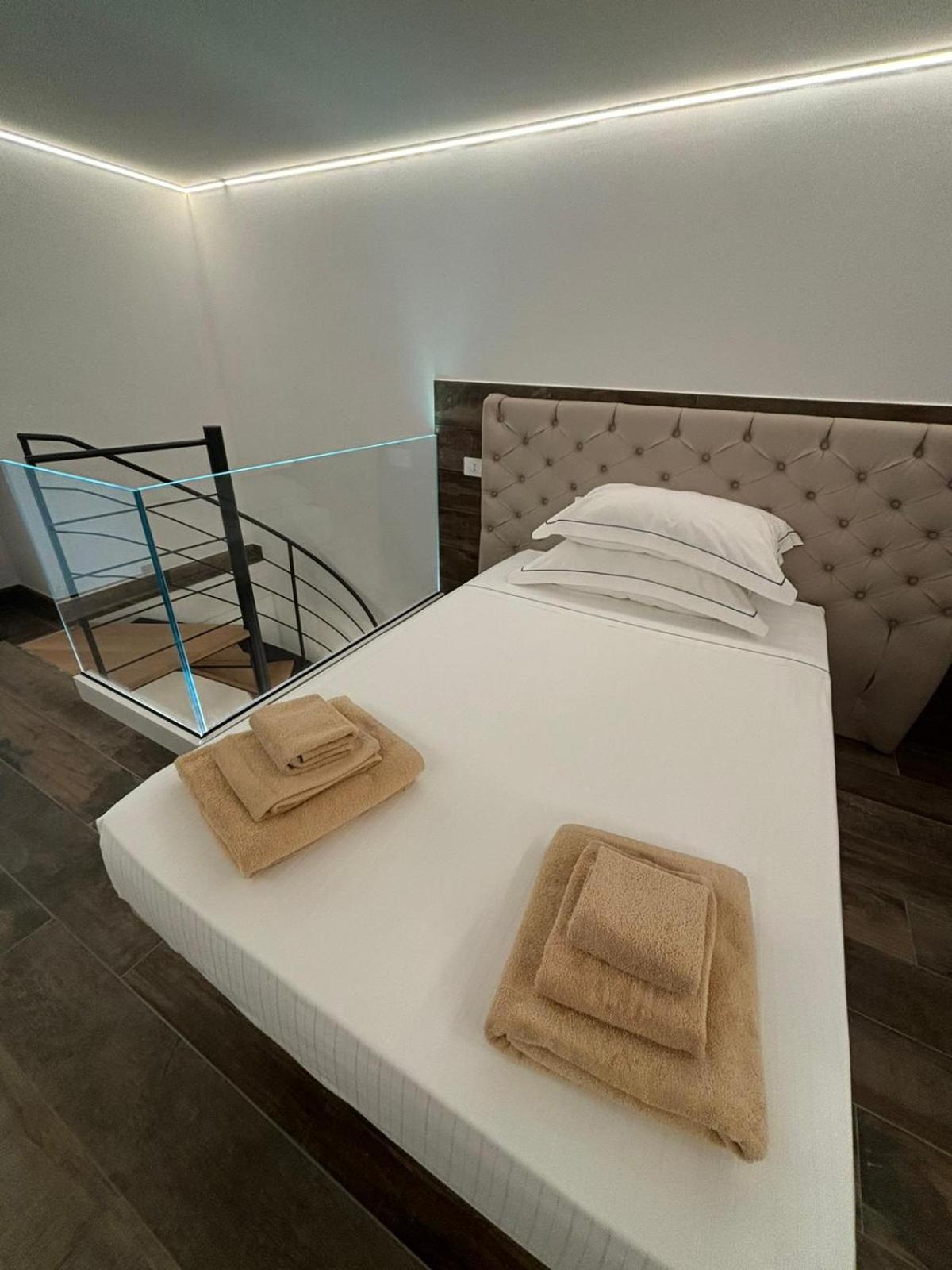 J Luxury Home Тропеа Екстериор снимка